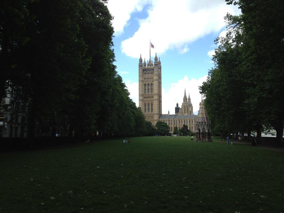 London, or Charming Dirty/Cleanliness